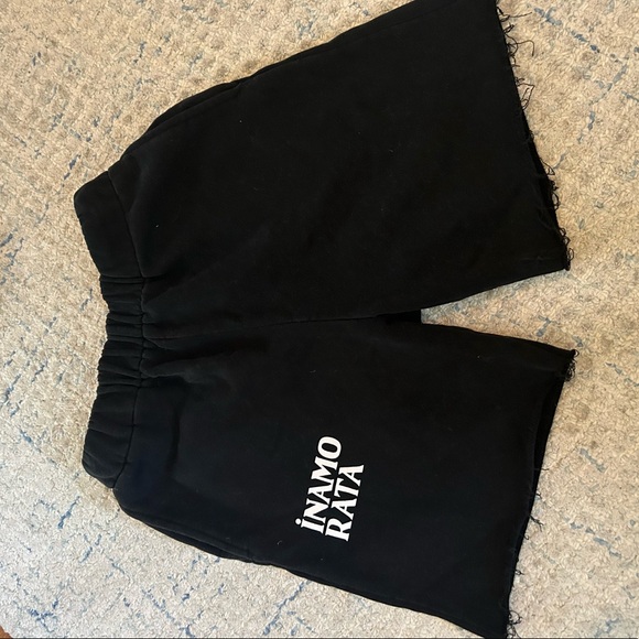 Inamorata black shorts - Picture 4 of 4